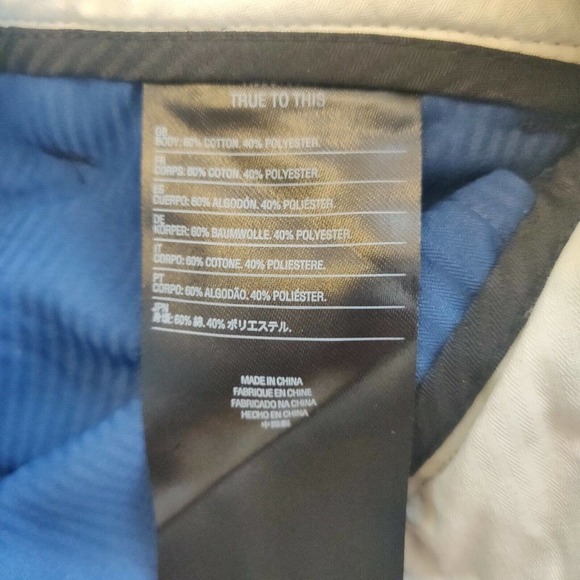 Volcom Men's Chino Shorts Navy Blue Size 28 Bermuda Flat Front. - Picture 7 of 7